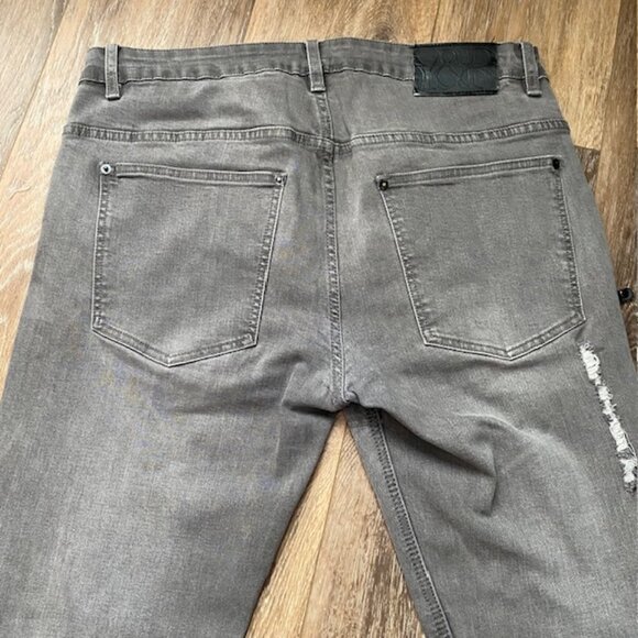 Young and Reckless Y&R Men's Ripped Jeans Size 34 Gray stretch 5 pocket - Picture 13 of 16